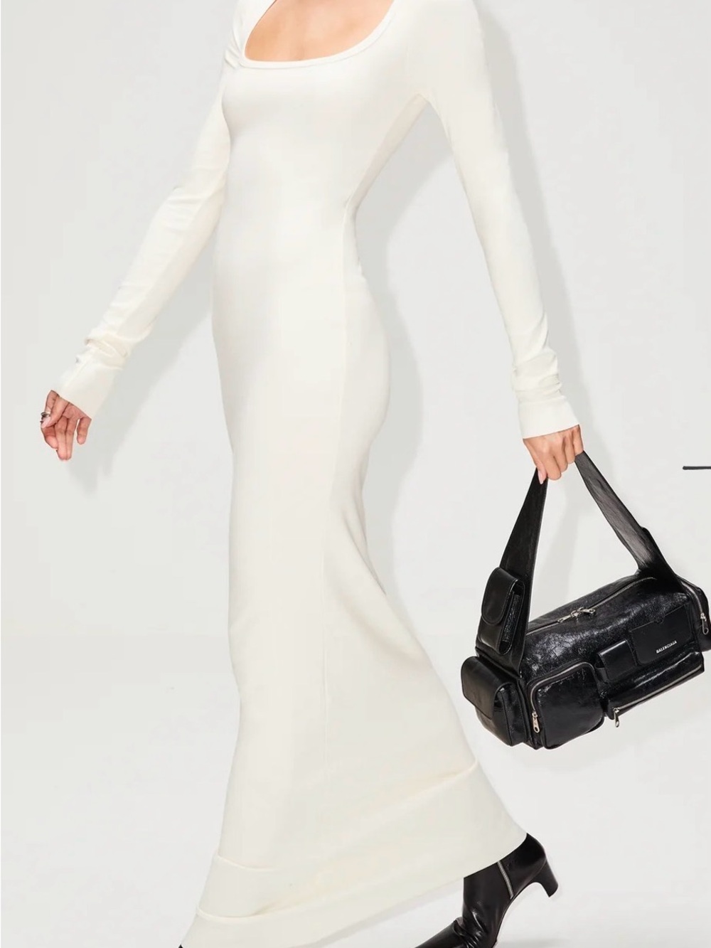 Eterne Long Sleeve Scoop Neck dress - Cream, Medium